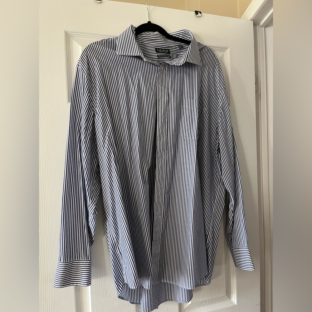 RALPH LAUREN Stripped Dress Shirt Button Down